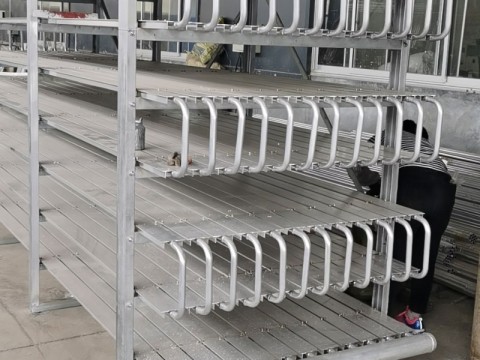 為阻止速凍擱架坍塌事故的發(fā)生應(yīng)怎樣做？